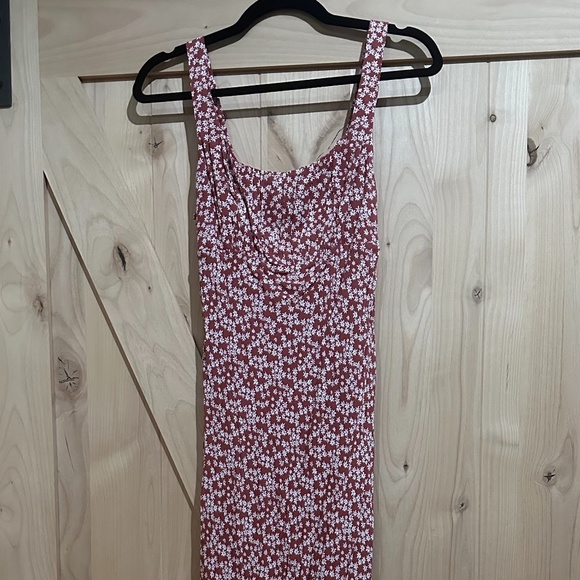 Hello Molly - BUILDING BRIDGES MIDI DRESS RED - Picture 2 of 4